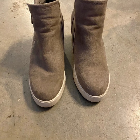 Anne Klein wedge sneakers - Picture 4 of 4